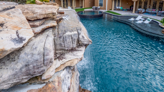 Orlando-Luxury-Pool-Builder_0000s_0009_27