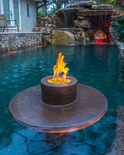 pool-with-fire-features-46