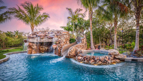 Luxury-Pools-With-Waterfalls9