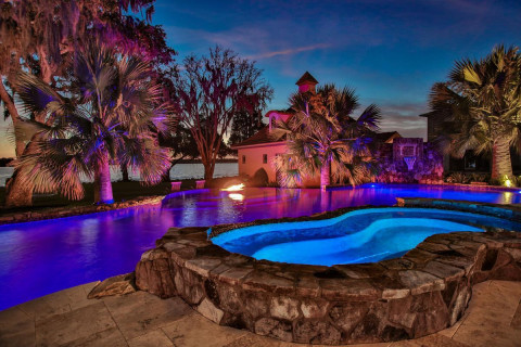 Pool-and-backyard-lighting10