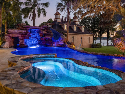 Pool-and-backyard-lighting12