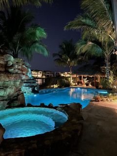 Pool-and-backyard-lighting3