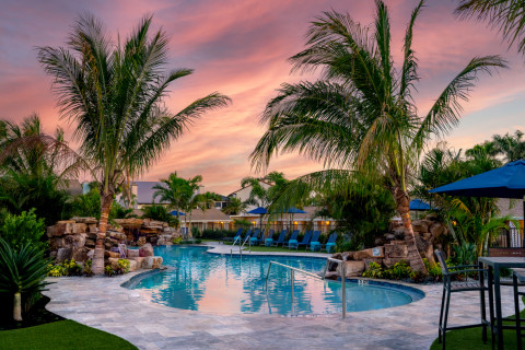 Tropical-Beach-Siesta-Hotel-Low-Res-3