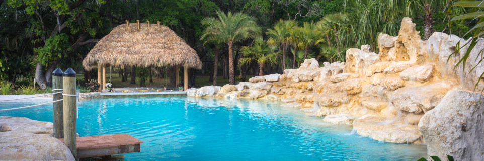 Sarasota-custom-pool-tropical-lagoon--3