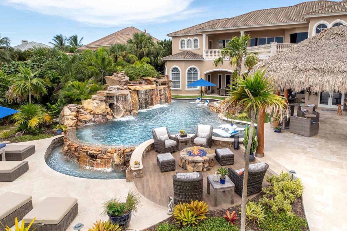 Luxury Pool Builder